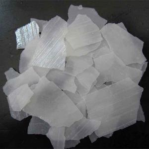 Chine fabricant Flocons / Perles / solide 99% (Hydroxyde de sodium, NaOH) soude caustique